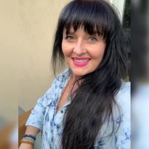 Meet your Posher, Mercedes